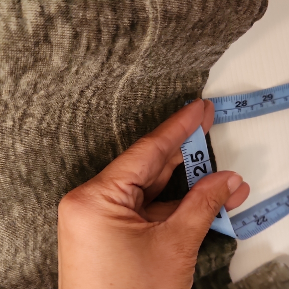 Alice + olivia splitback air top size xs - Picture 6 of 6